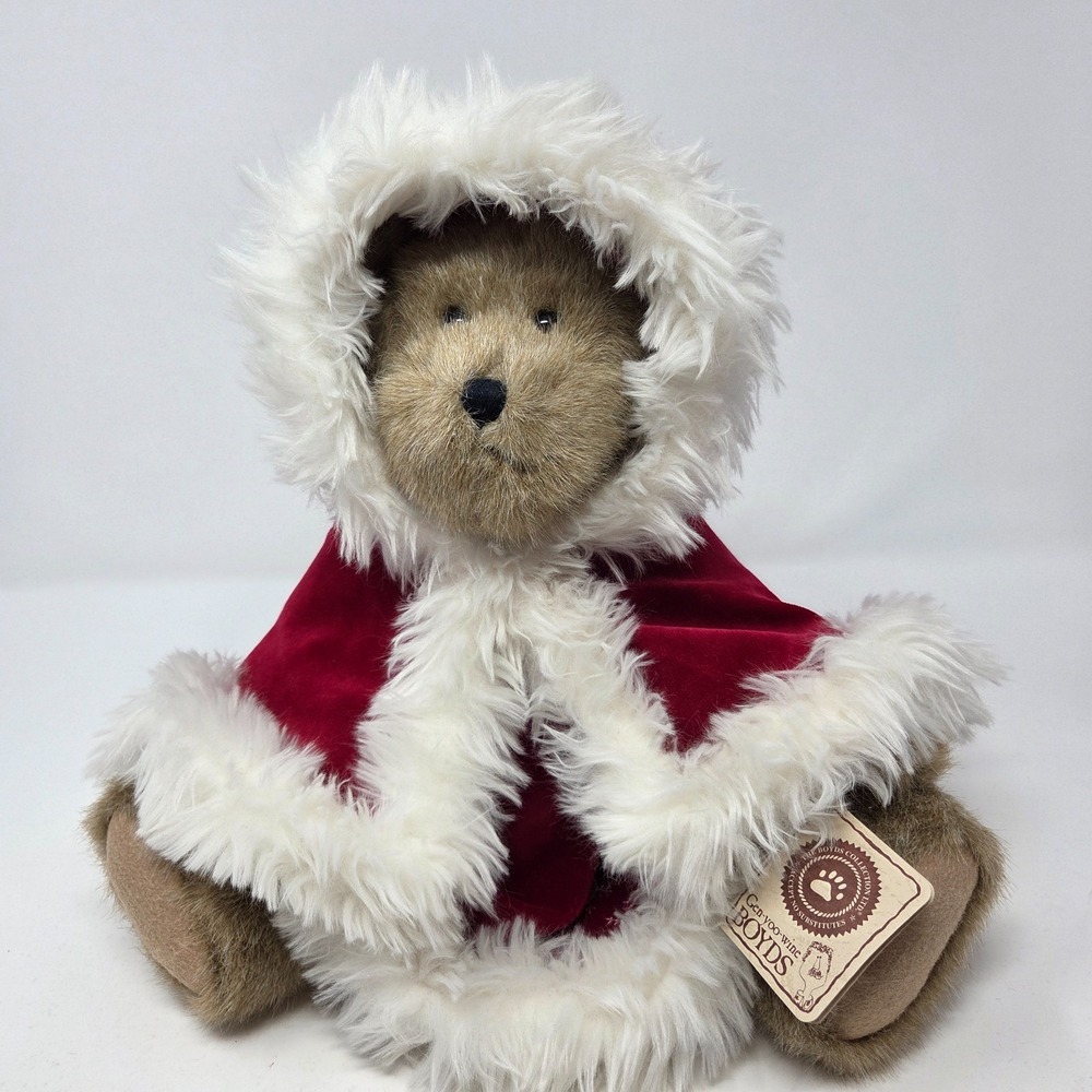 Boyds Bears Mrs Kringlebeary TJs Best Dressed Plush Christmas Red Cape 14" Tags